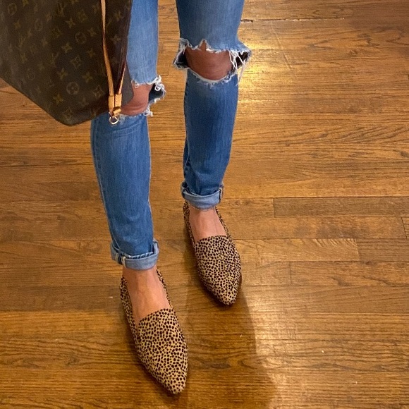 Shoes - Leopard pointed flats size 7